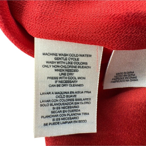 Rachel Roy Women’s Red Cold Shoulder Satin Blouse Size 3X Holiday - Picture 6 of 6